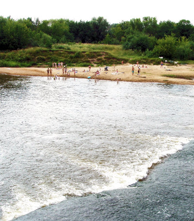 Поселковый пляж на реке Киржач