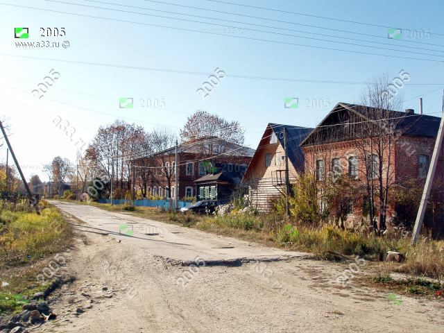 2005 Улица Каргополова в районе школы и домов 29, 31, 33; деревня Караваево Петушинского района Владимирской области