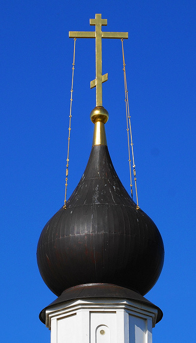 Глава и крест церкви Александра Невского в Чертково