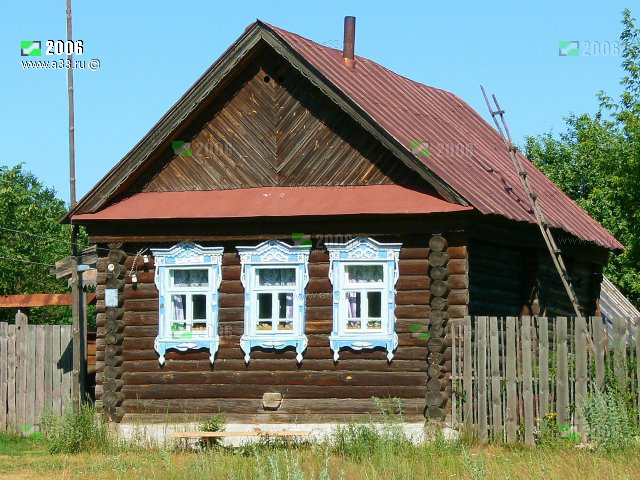 Дома в селе Дуброво Селивановского района Владимирской области традиционные для патриархального уклада деревянные