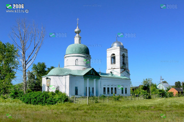 Северный фасад Троицкой церкви в Дуброво Селивановского района Владимирской области