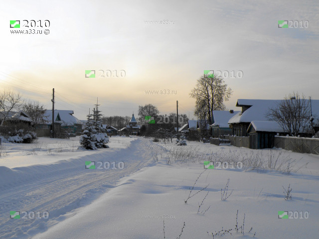 Дорога к скиту через село Матвеевка Селивановского района Владимирской области