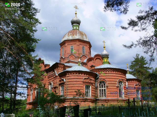 Общий вид Спасо-Преображенской церкви в урочище Спас-Железино Селивановского района Владимирской области