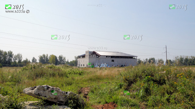 Дом 100 в деревне Рукав в процессе строительства