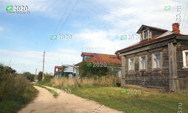 Жилая застройка в районе дома 7 в деревне Нижняя Занинка Судогодского района Владимирской области