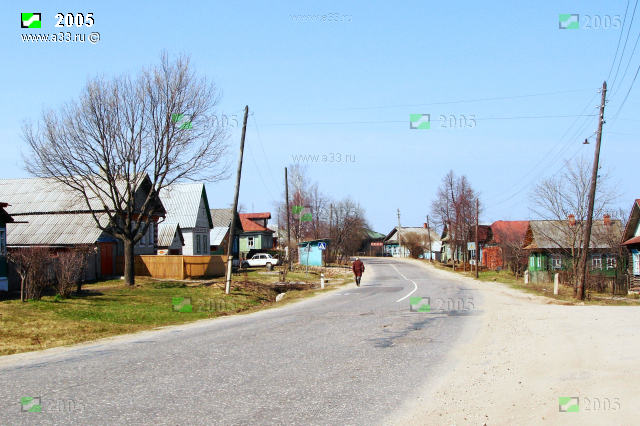 Главная улица деревни Большие Липки Вязниковского района Владимирской области