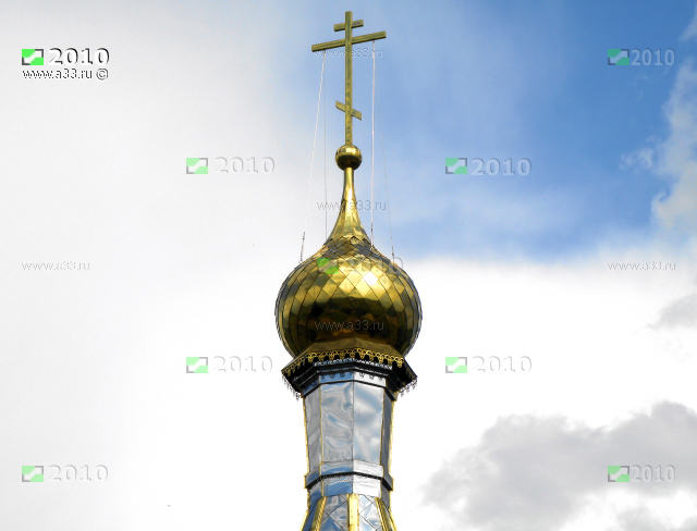 Глава и крест Никольской часовни в деревне Эдон Вязниковского района Владимирской области