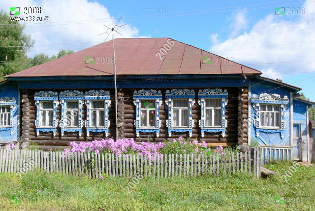 Дом 102 в деревне Медведево Вязниковского района Владимирской области