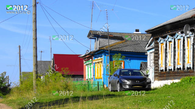 Улица Советская в деревне Осинки Вязниковского района Владимирской области в районе домов 21 22 23
