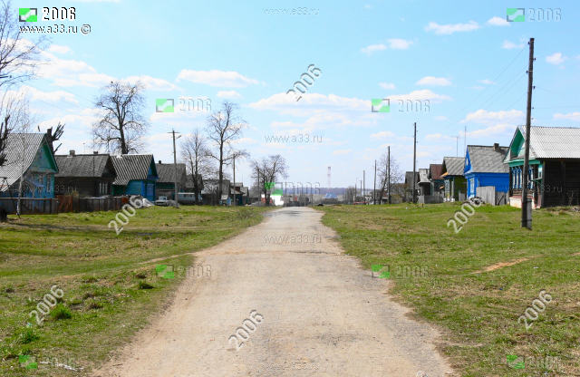 Общий вид улицы Садовой в посёлке Пировы Городищи Вязниковского района Владимирской области