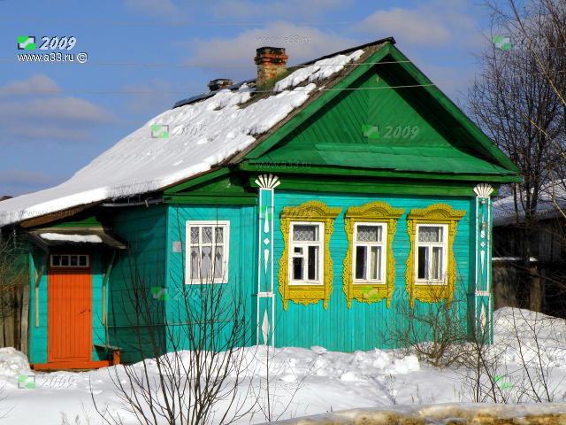 Жилой дом на три окна в посёлке Троицкое Татарово Вязниковского района Владимирской области